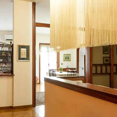 Casa Dei Nonni Apartment *